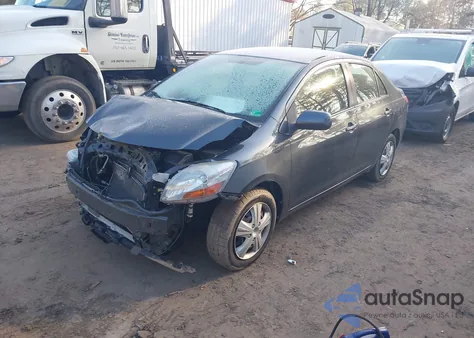 2010 Toyota Yaris z USA, uszkodzony, nr VIN JTDBT4K33A4069838